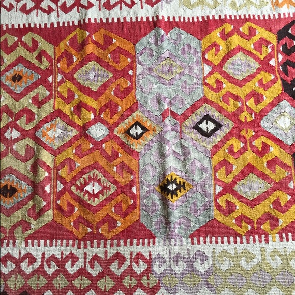 Kilim Wool Rug - Picture 4 of 8